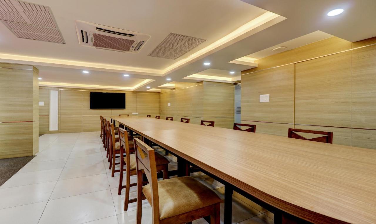 Treebo Park Hotel Thiruvananthapuram Exterior foto