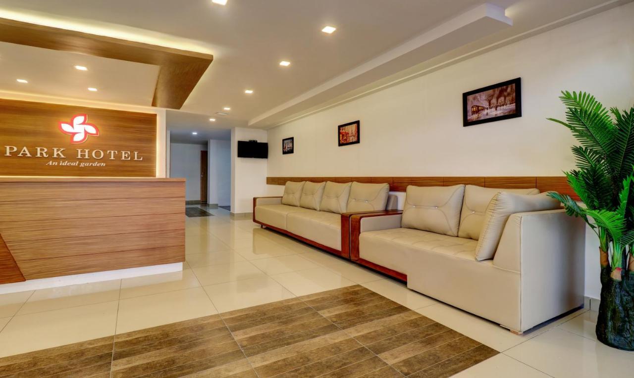 Treebo Park Hotel Thiruvananthapuram Exterior foto